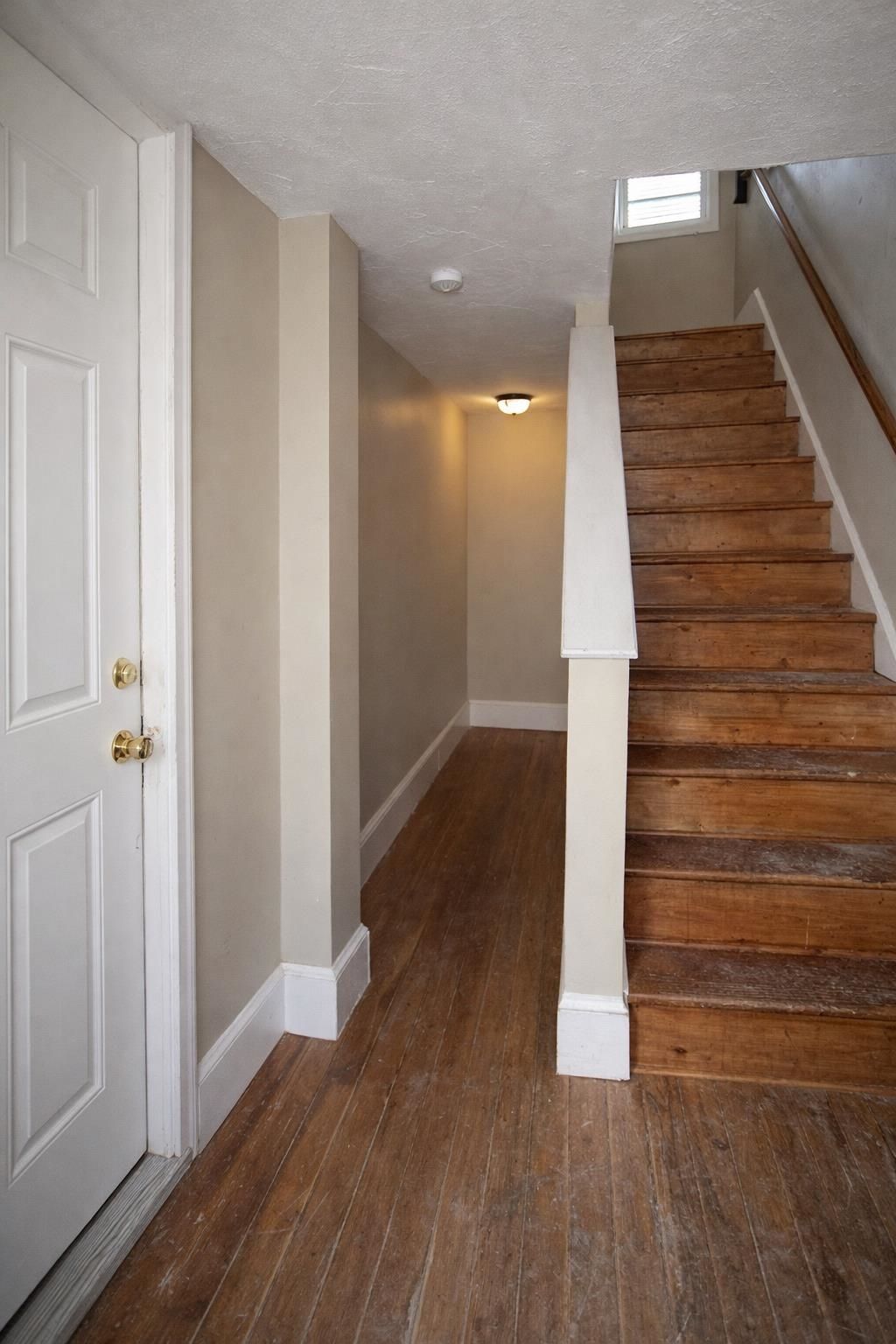 Photo of 21 South Street, Manchester, NH 03104 (MLS # 5076550)