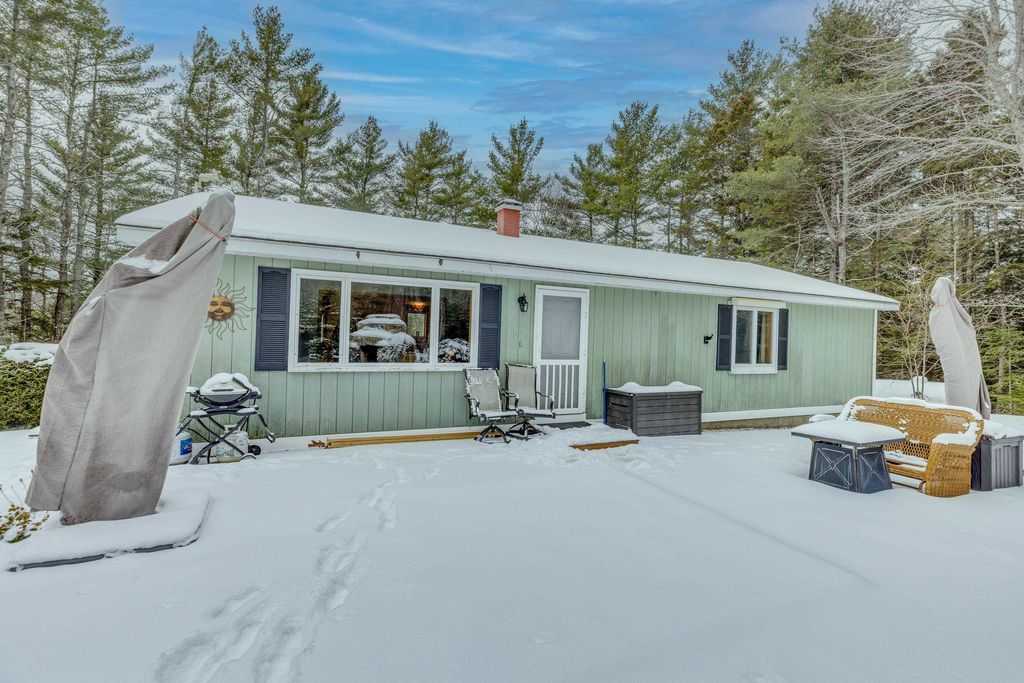 Photo of 1591 Easton Valley Road, Easton, NH 03580 (MLS # 5073263)