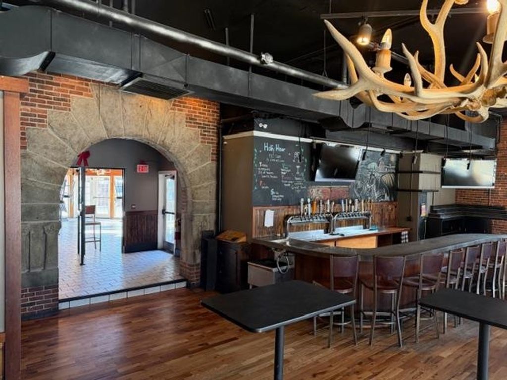 Photo of 1181 ELM Street, Manchester, NH 03101 (MLS # 5076697)