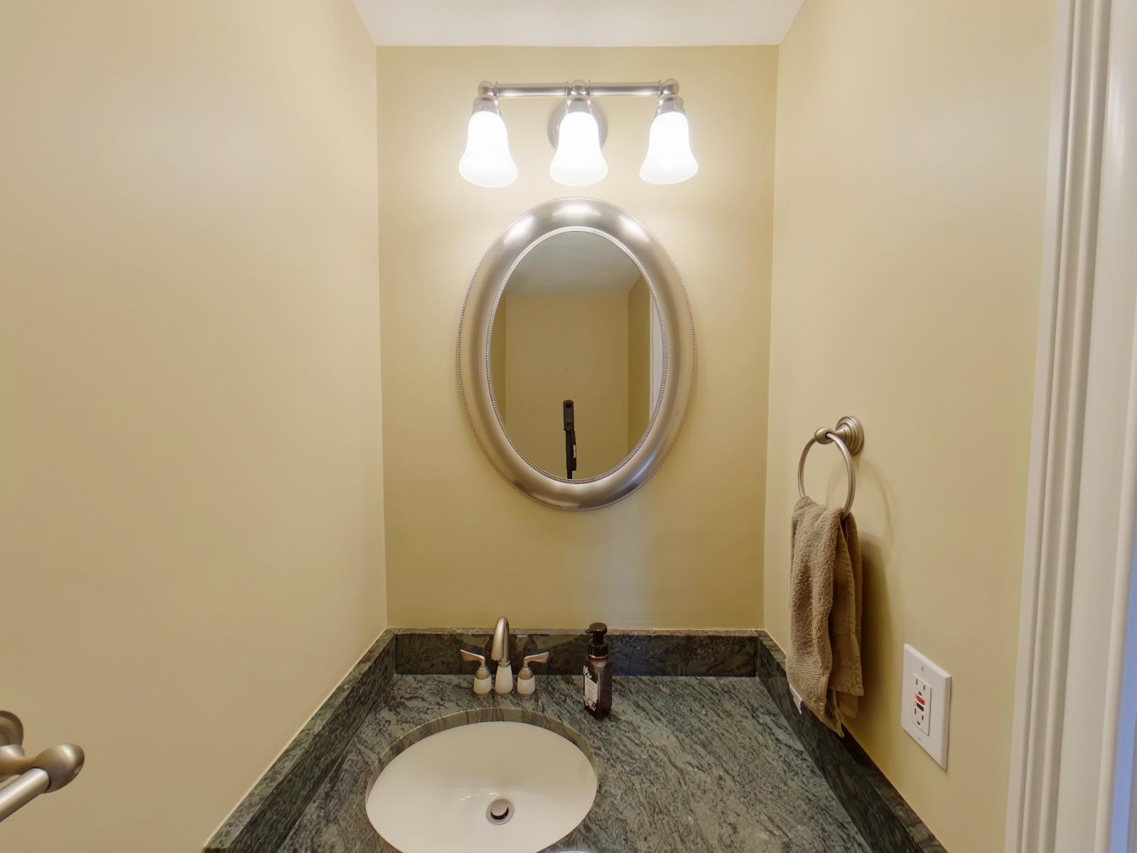 55 River Road 8A