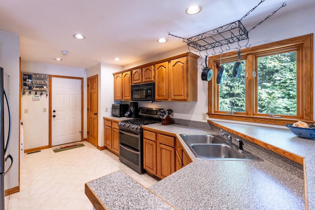 Photo of 12 Woodland Lane, Wilmot, NH 03287 (MLS # 5069143)