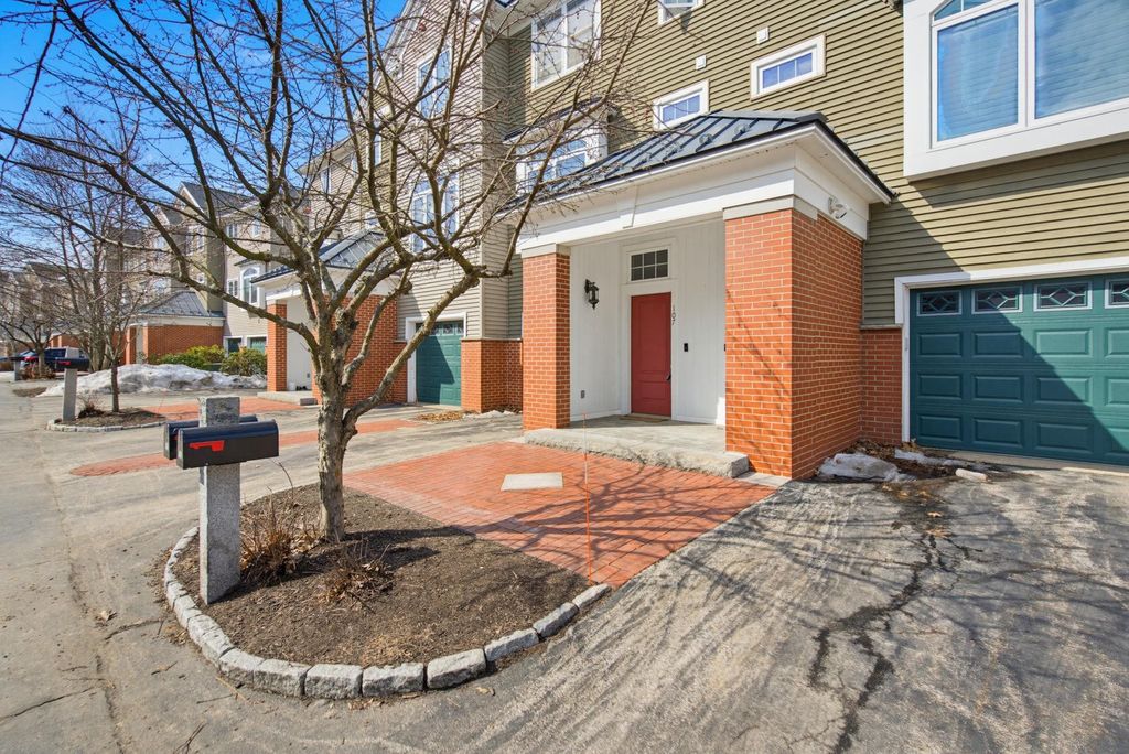 Photo of 107 Riverwalk Way, Manchester, NH 03101 (MLS # 5079087)