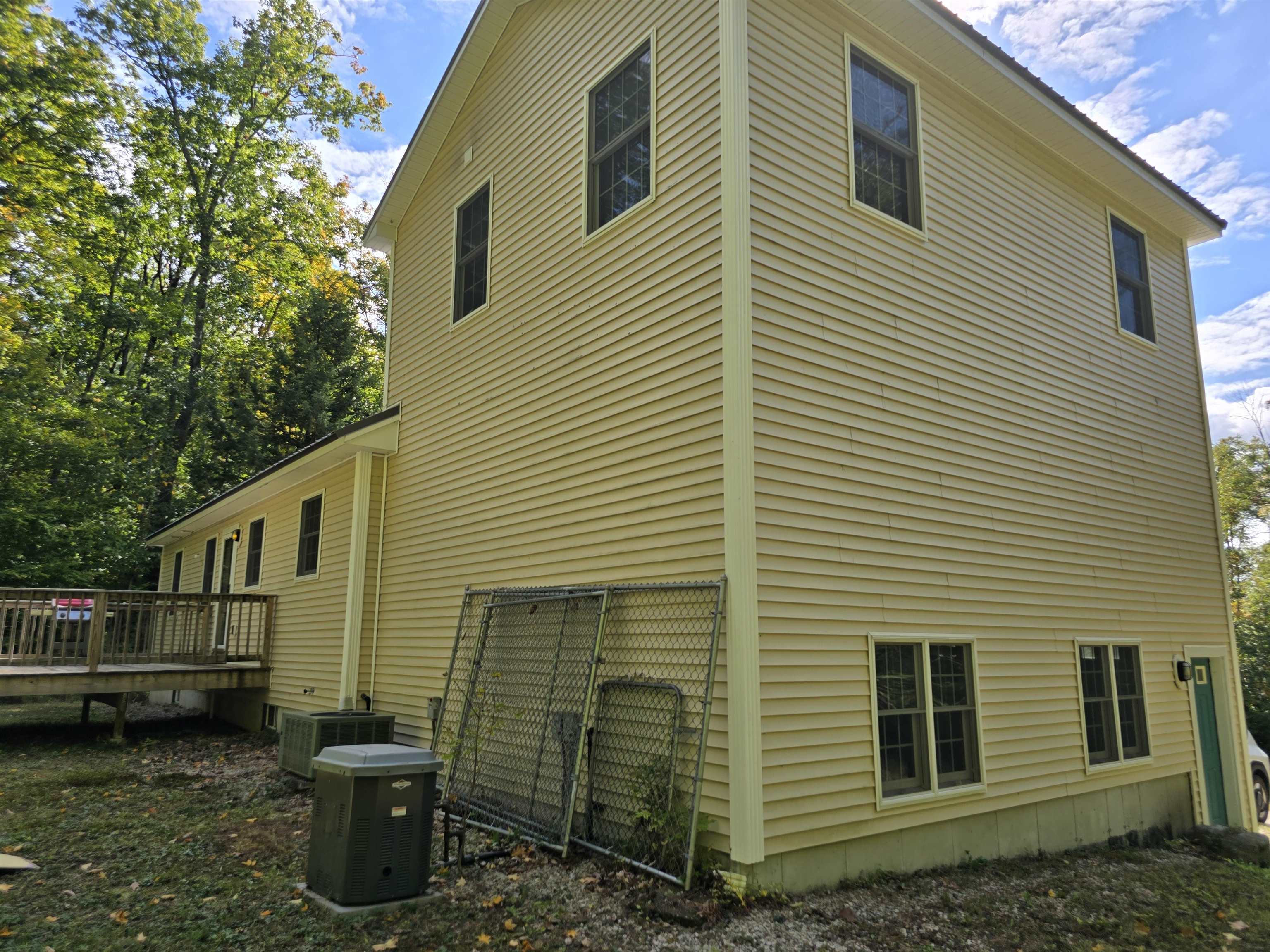 63 Pond Road