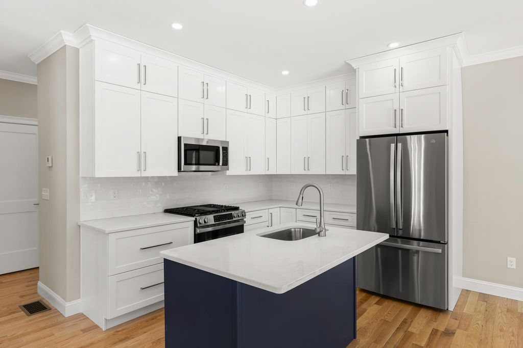 Photo of 16 Porch Light Drive #UNIT 2, Dover, NH 03820 (MLS # 5078163)