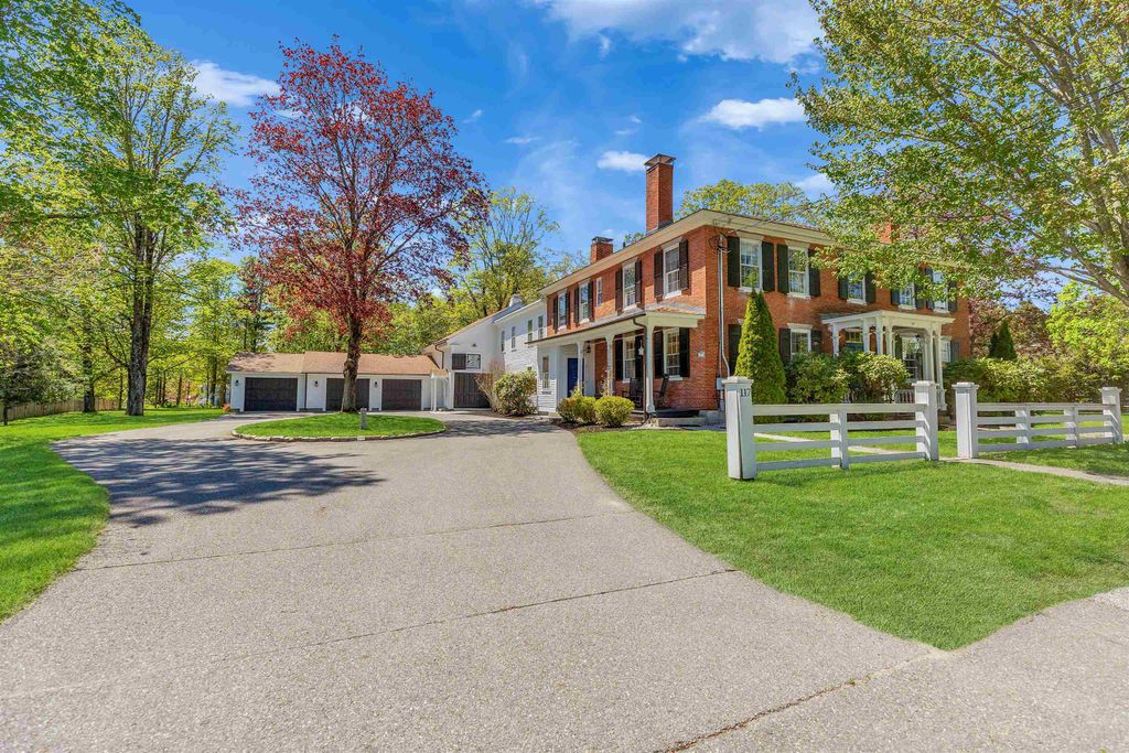 Photo of 117 Boston Post Road, Amherst, NH 03031 (MLS # 5088412)