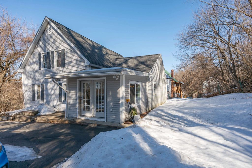 Photo of 12 Chase Street, Hooksett, NH 03106 (MLS # 5079030)