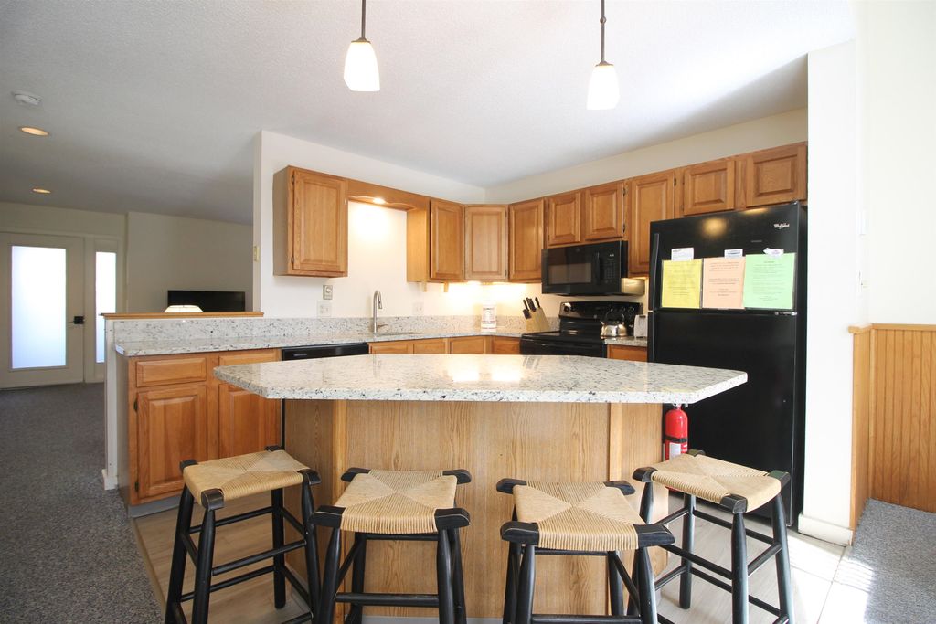 Photo of 9 Mountain Sun Way #18C, Waterville Valley, NH 03215 (MLS # 5081395)