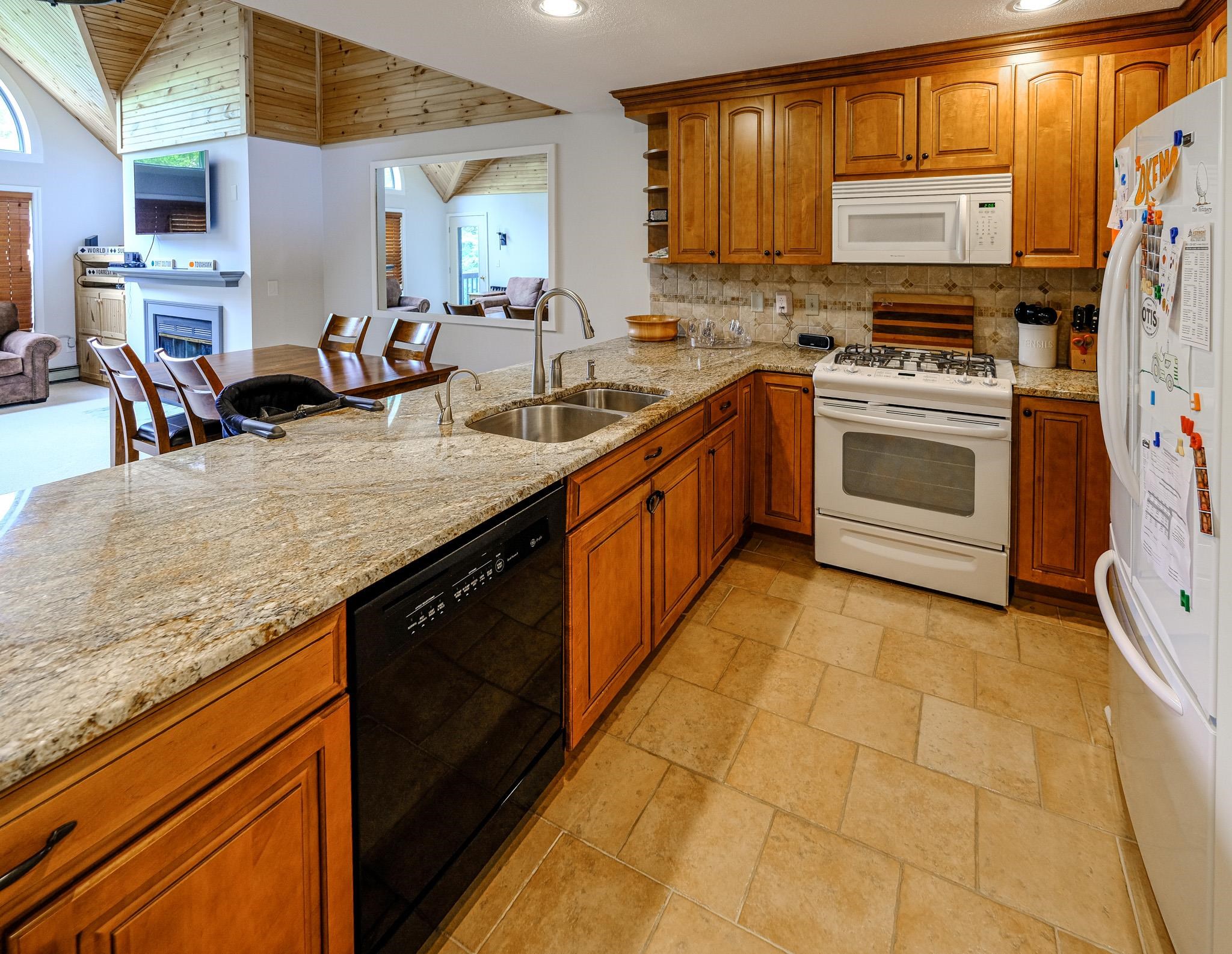 46 Stewart Lane P304