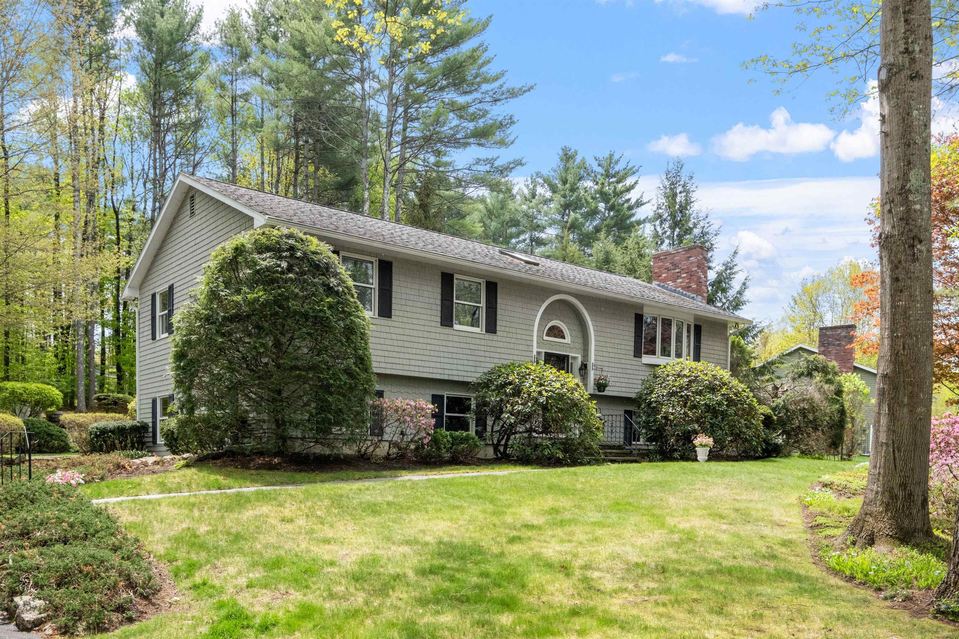 302 Dockham Shore Road