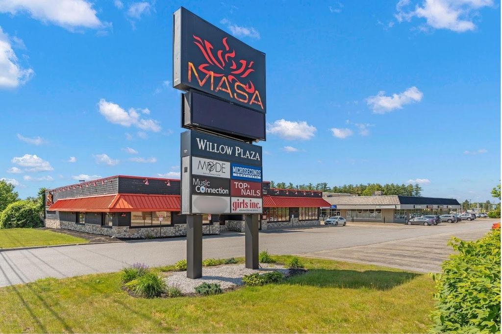 Photo of 1711 South Willow Street #6, Manchester, NH 03103 (MLS # 5059816)