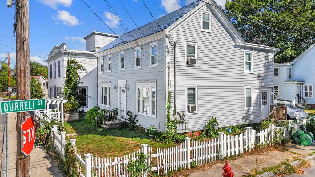 Photo of 7 Saint John Street, Dover, NH 03820 (MLS # 5059557)