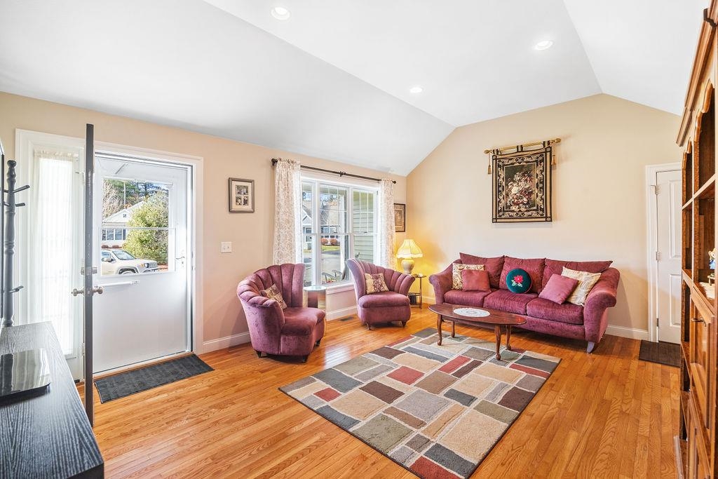 7 Elystan Circle
