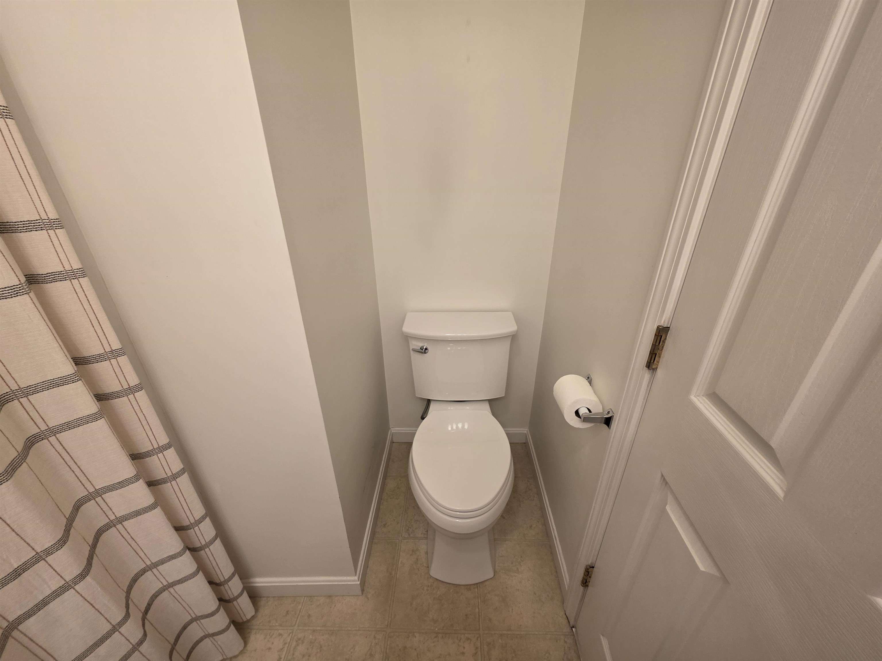 Concord, New Hampshire 03303, United States, 3 Bedrooms Bedrooms, ,3 BathroomsBathrooms,Residential,Active,224386