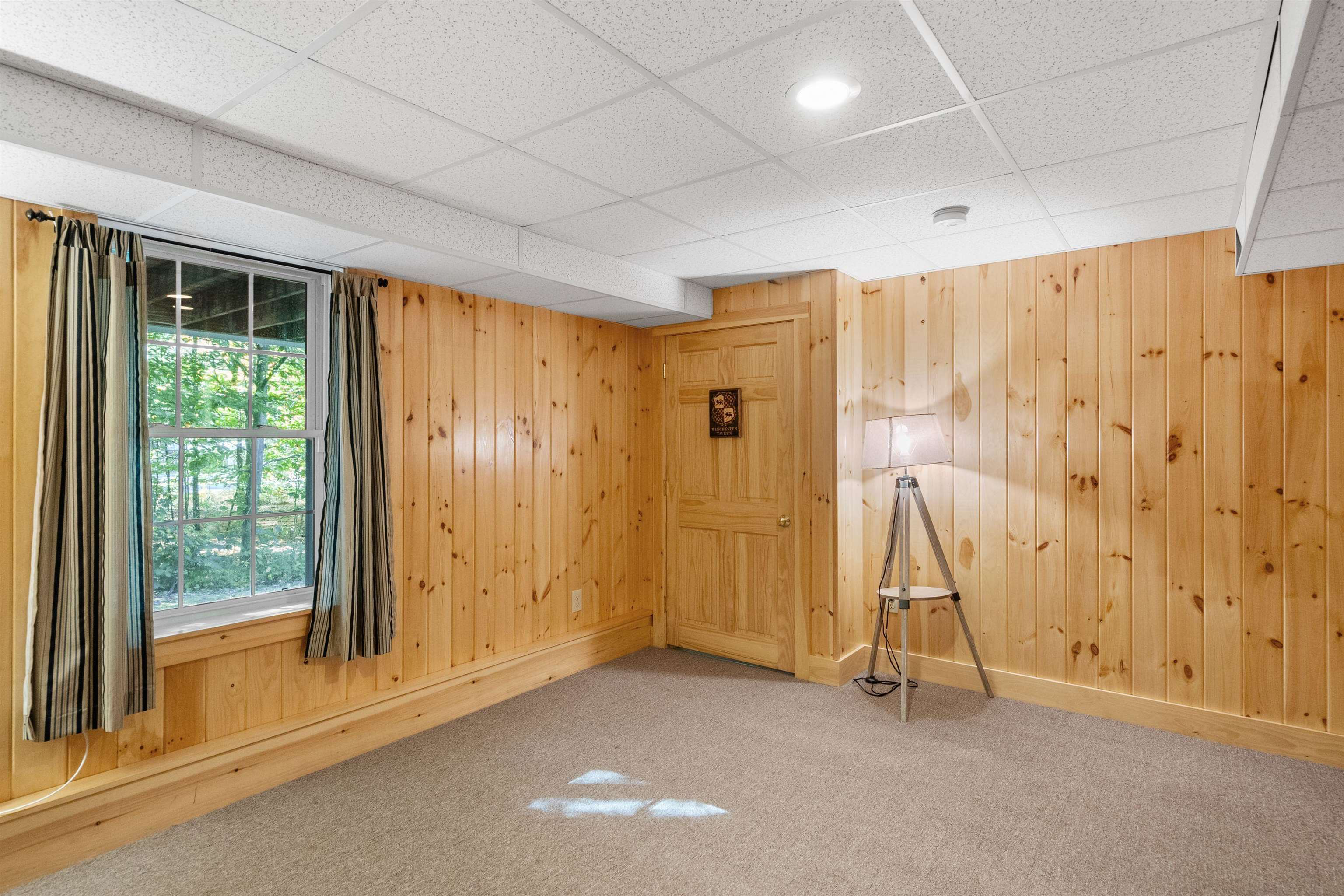 Concord, New Hampshire 03303, United States, 3 Bedrooms Bedrooms, ,3 BathroomsBathrooms,Residential,Active,224386