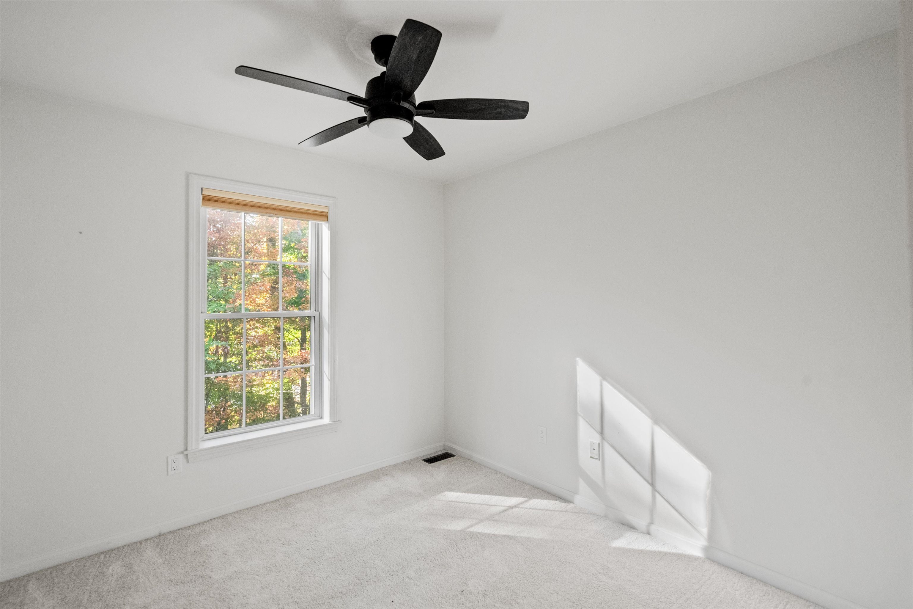 Concord, New Hampshire 03303, United States, 3 Bedrooms Bedrooms, ,3 BathroomsBathrooms,Residential,Active,224386