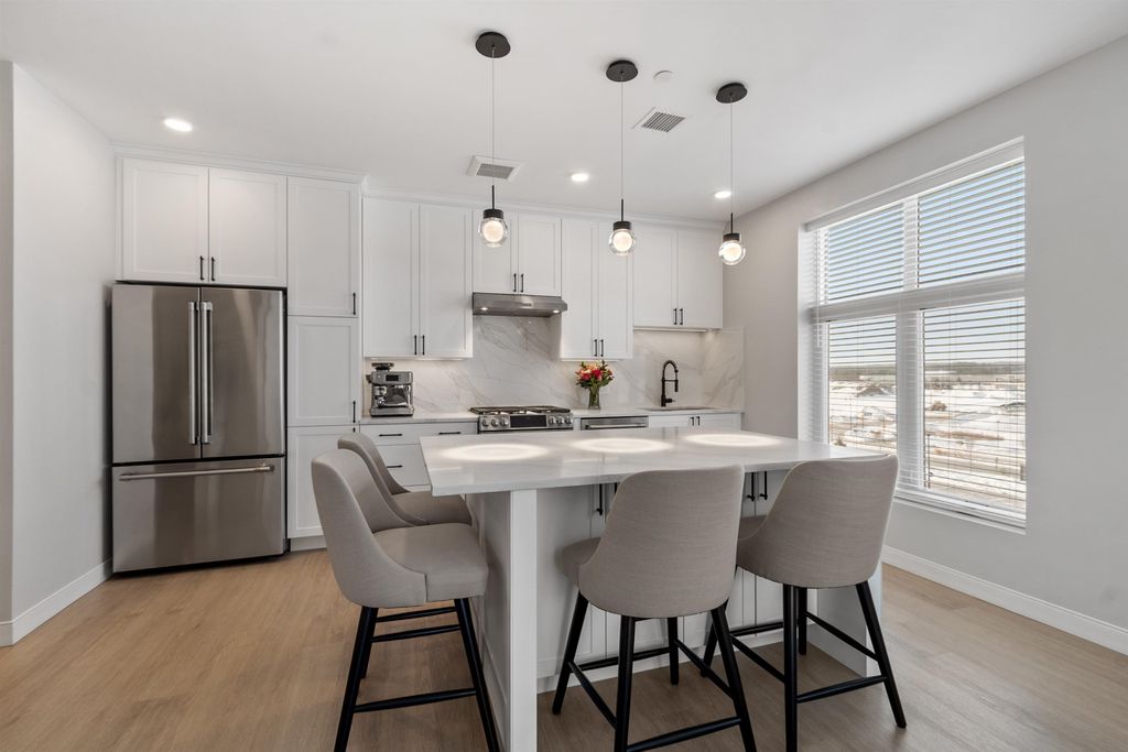 Photo of 18 Artisan Drive #401, Salem, NH 03079 (MLS # 5075927)