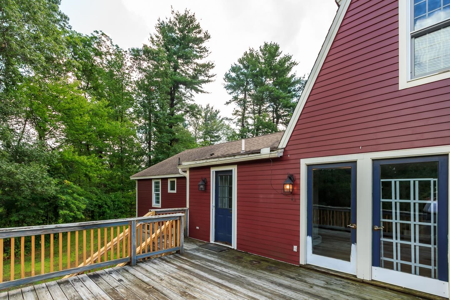 Londonderry, New Hampshire 03053, United States, 5 Bedrooms Bedrooms, ,2 BathroomsBathrooms,Residential,Active,191568