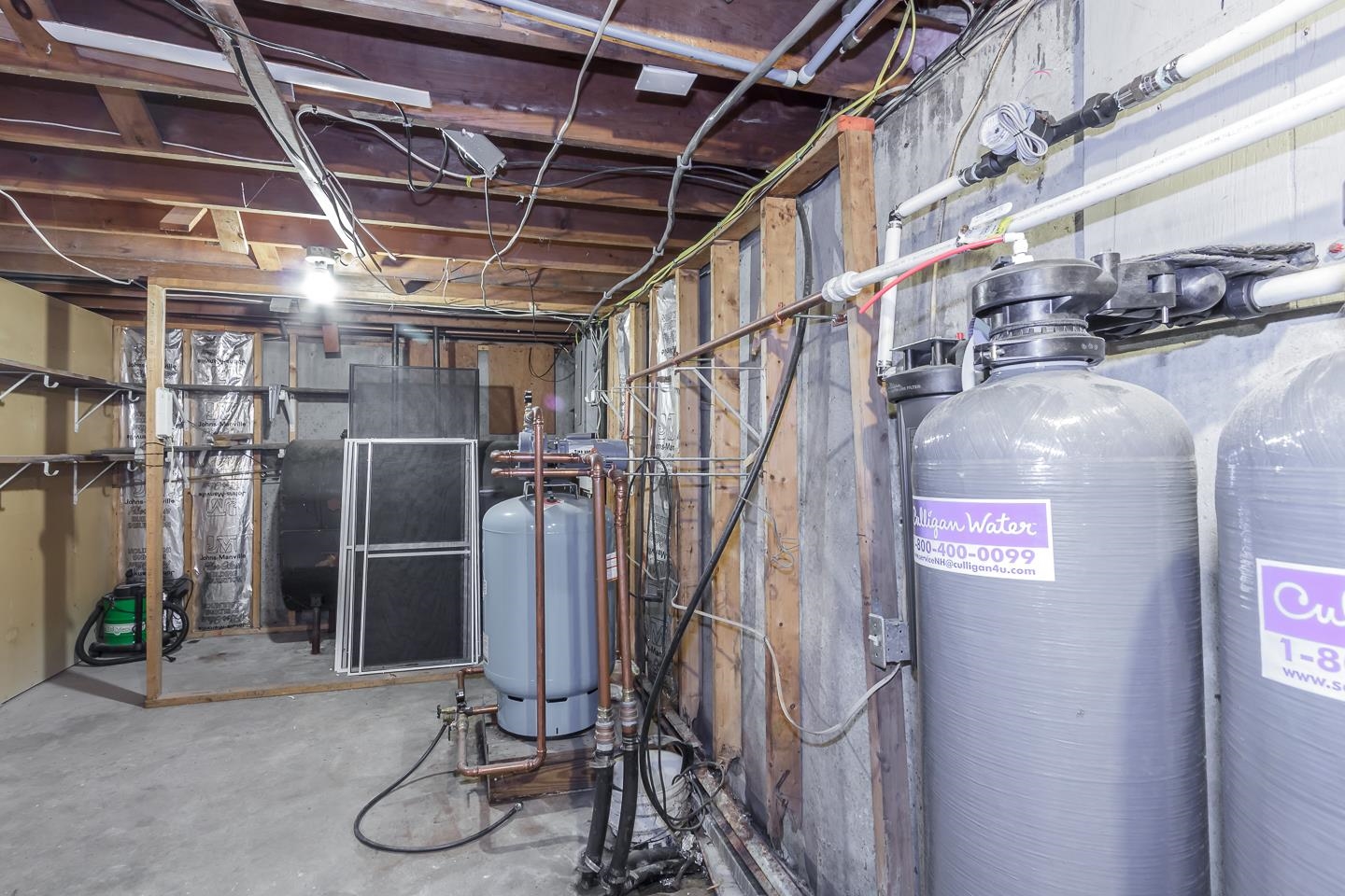 Londonderry, New Hampshire 03053, United States, 5 Bedrooms Bedrooms, ,2 BathroomsBathrooms,Residential,Active,191568