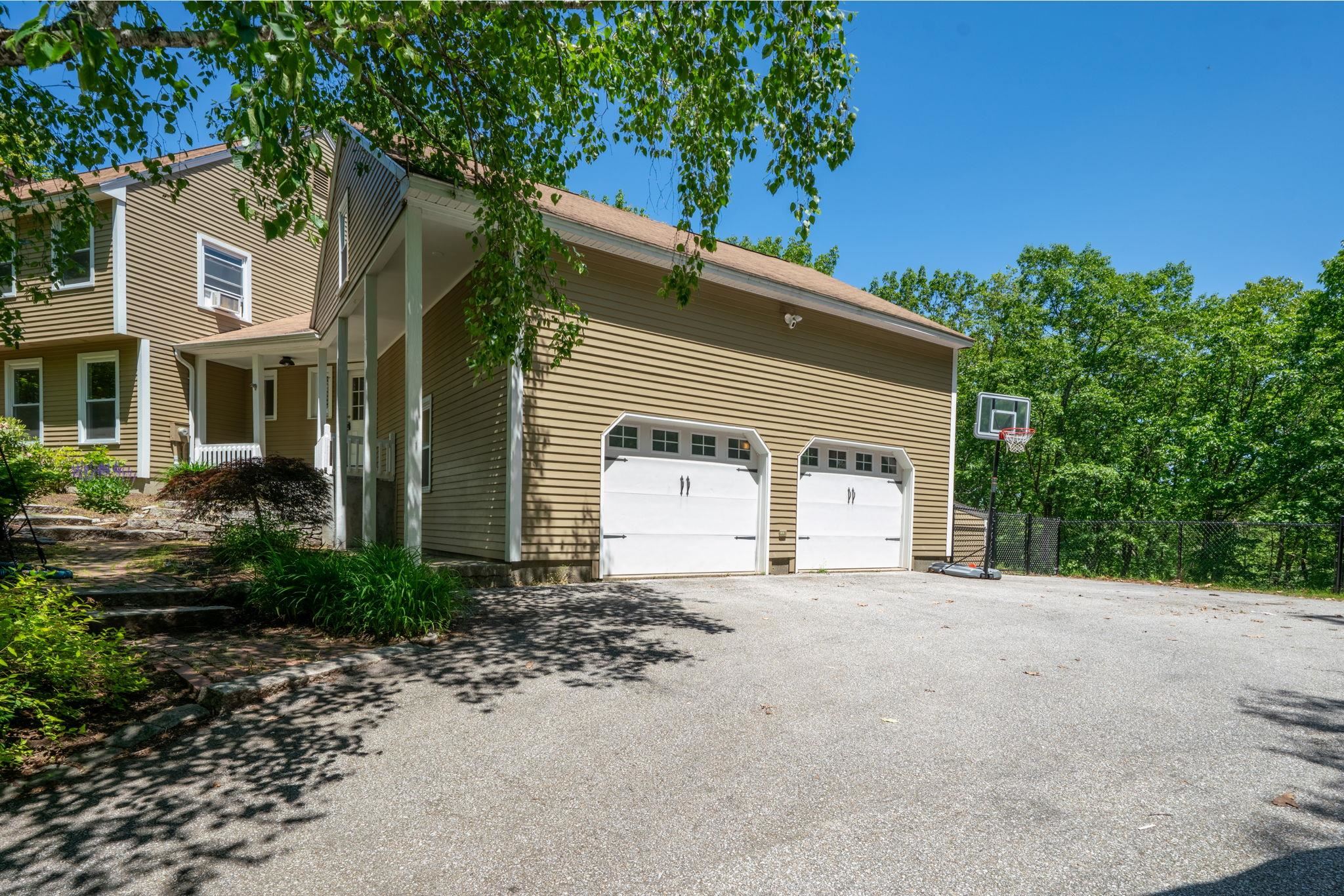 78 Hitching Post Lane