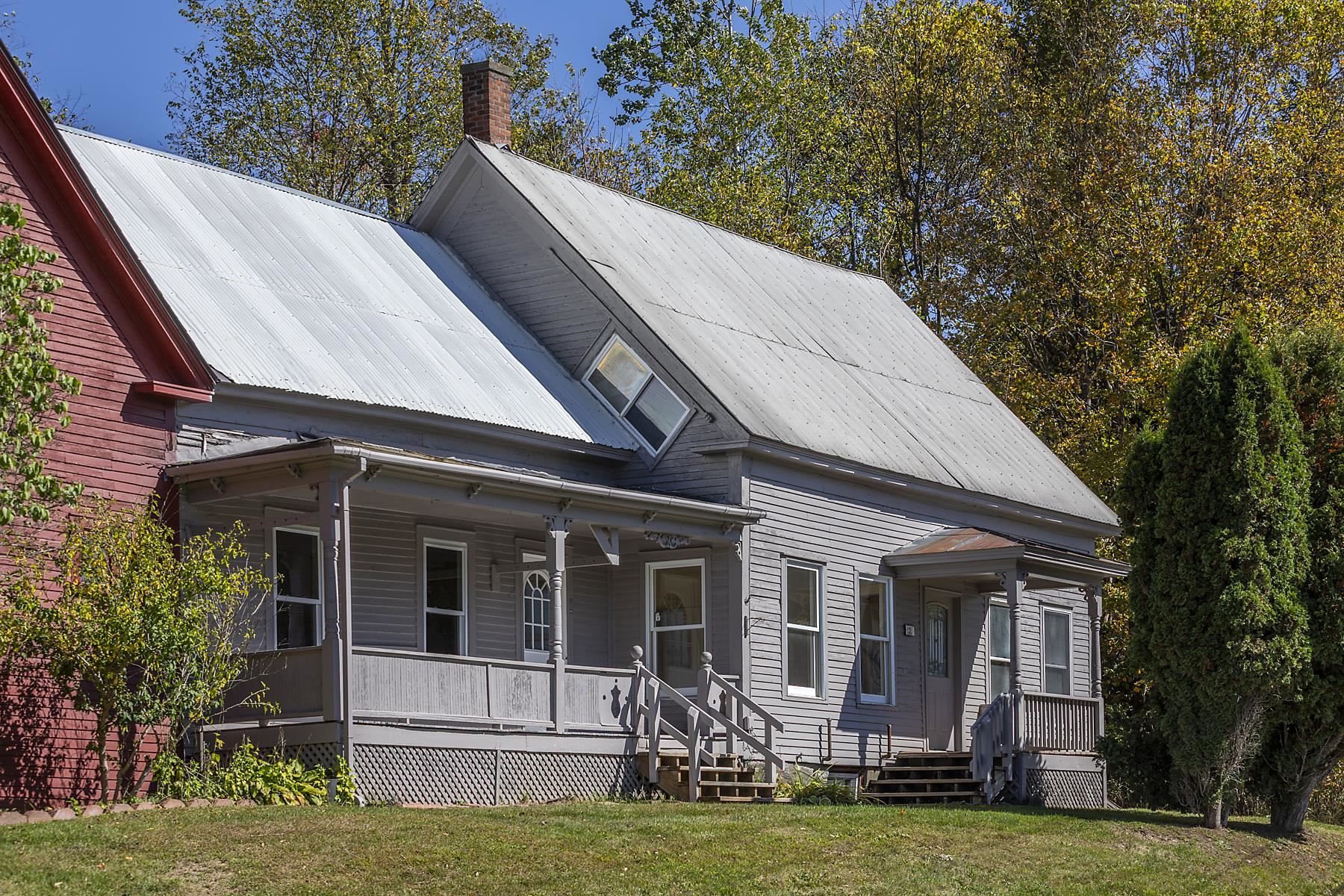 5798 West Woodstock Road