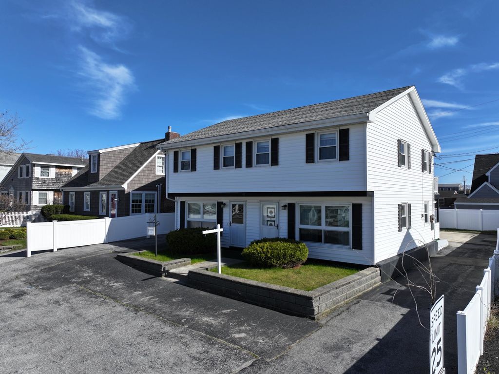 Photo of 8 Nashua Street, Seabrook, NH 03874 (MLS # 5086611)