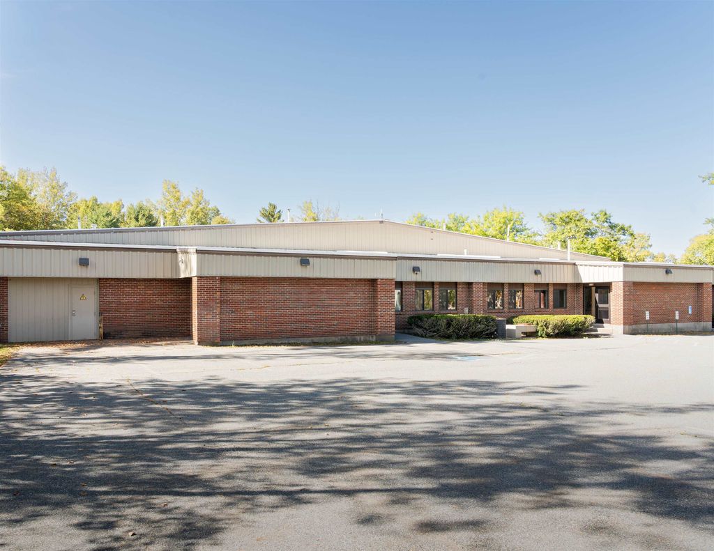 Photo of 16 Airpark Road, Lebanon, NH 03784 (MLS # 5071244)