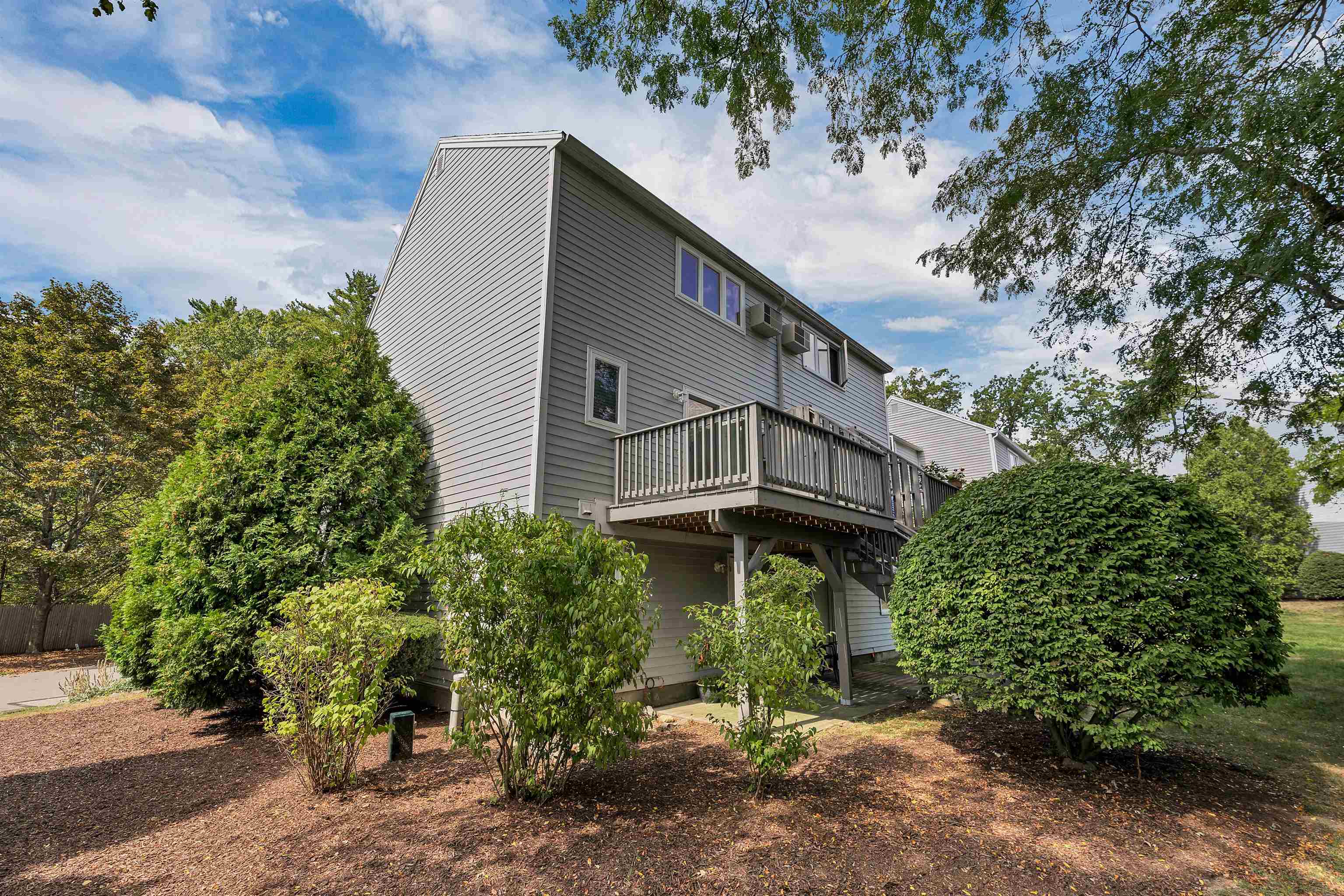 74 Profile Circle 74