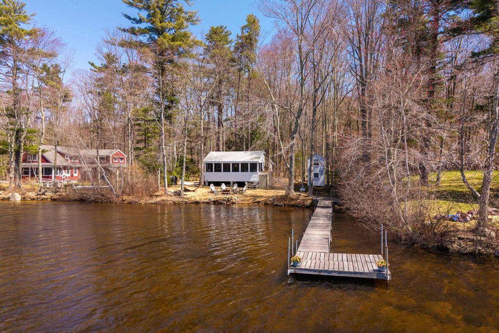 Photo of 35 Otter Way, Barrington, NH 03825 (MLS # 5085992)