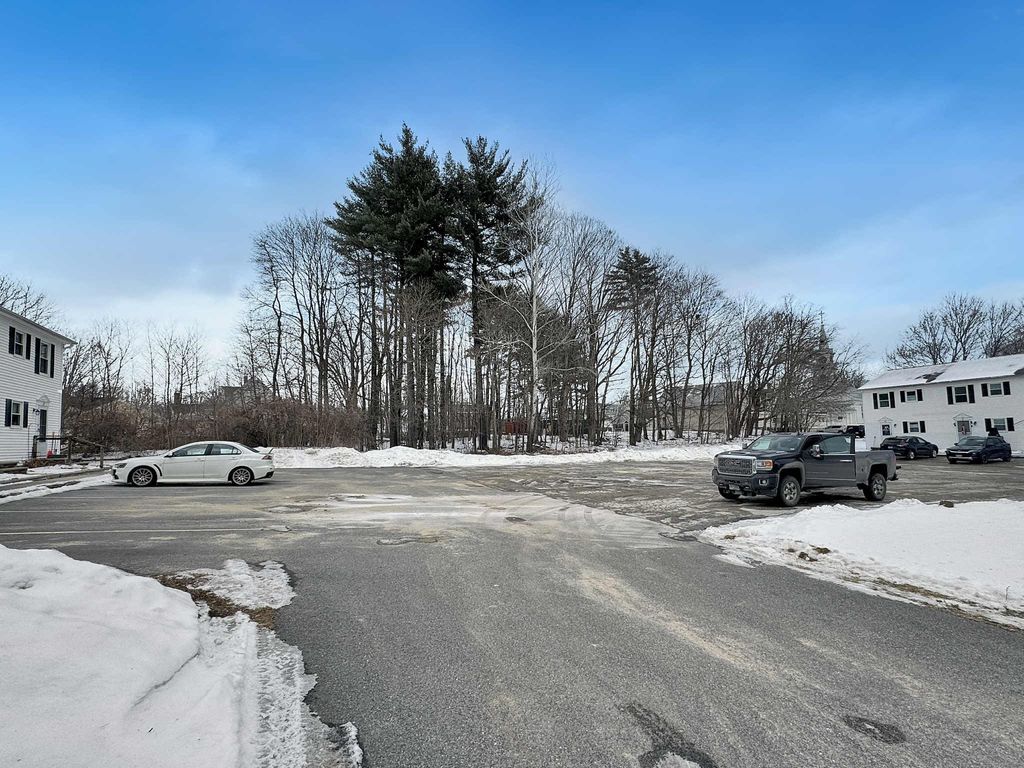 Photo of 516 Butler Street, Hillsborough, NH 03244 (MLS # 5078558)