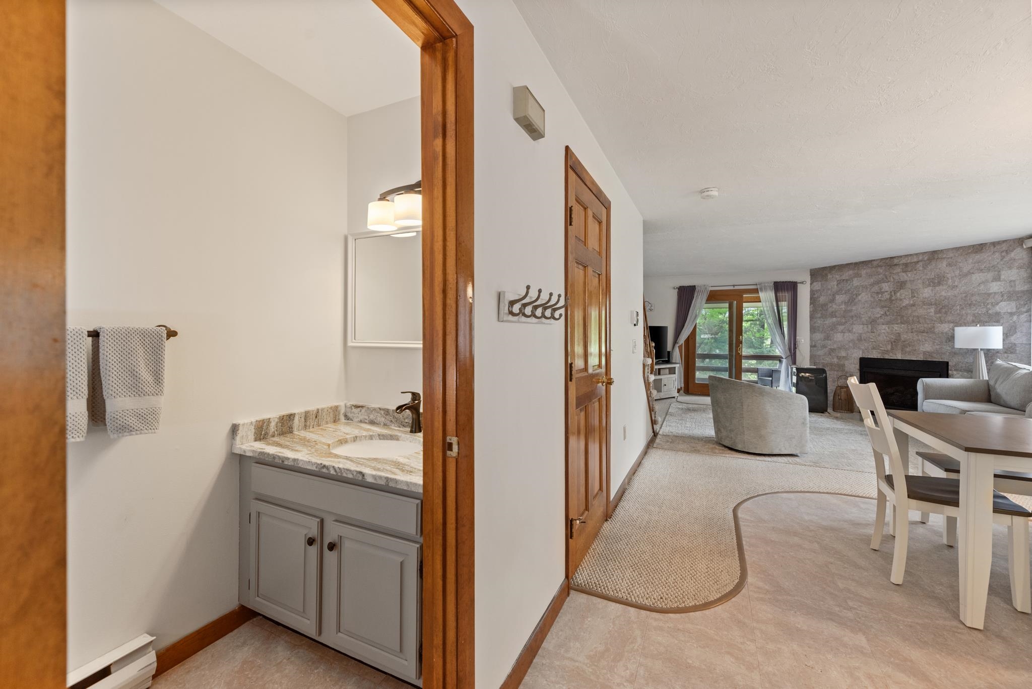 11 Village West Drive 5