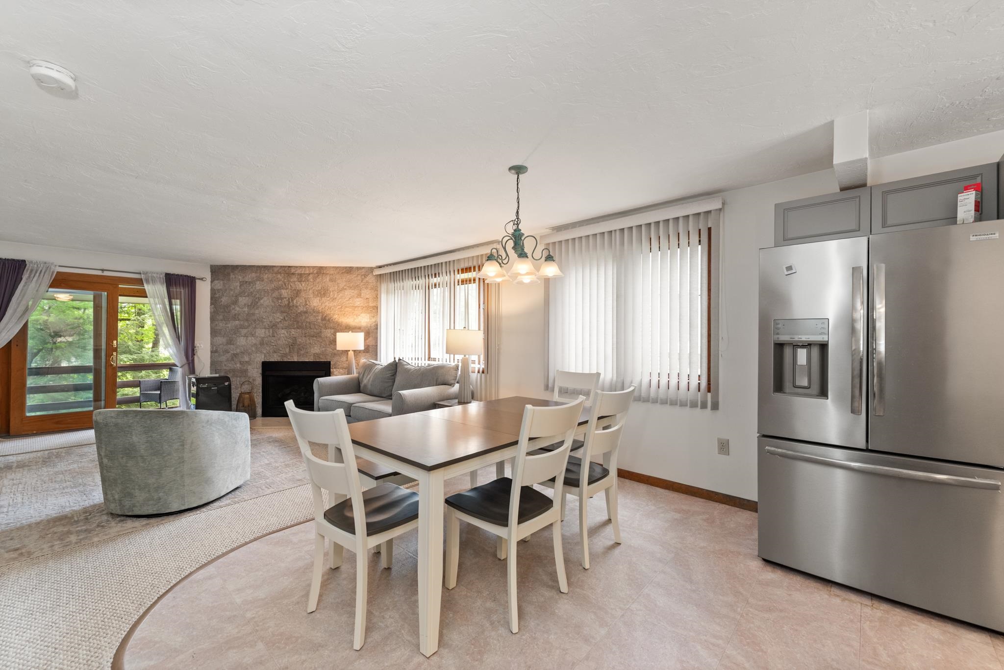 11 Village West Drive 5