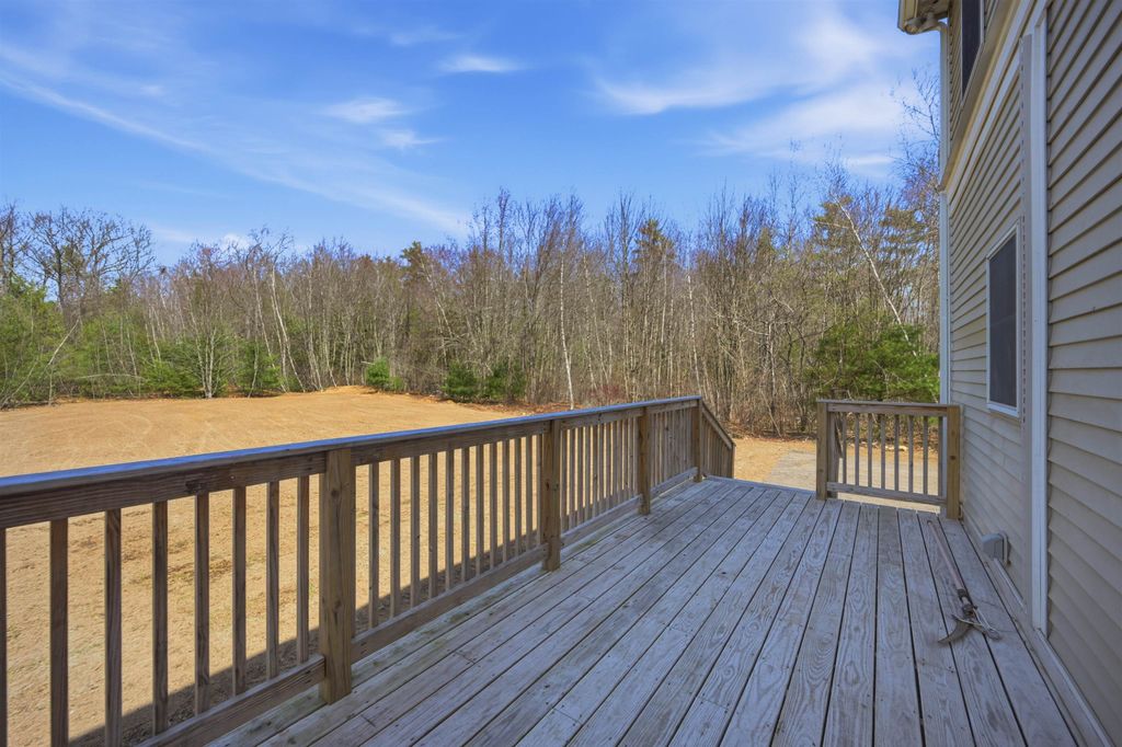 Photo of 564 Main Street, Fremont, NH 03044 (MLS # 5085783)