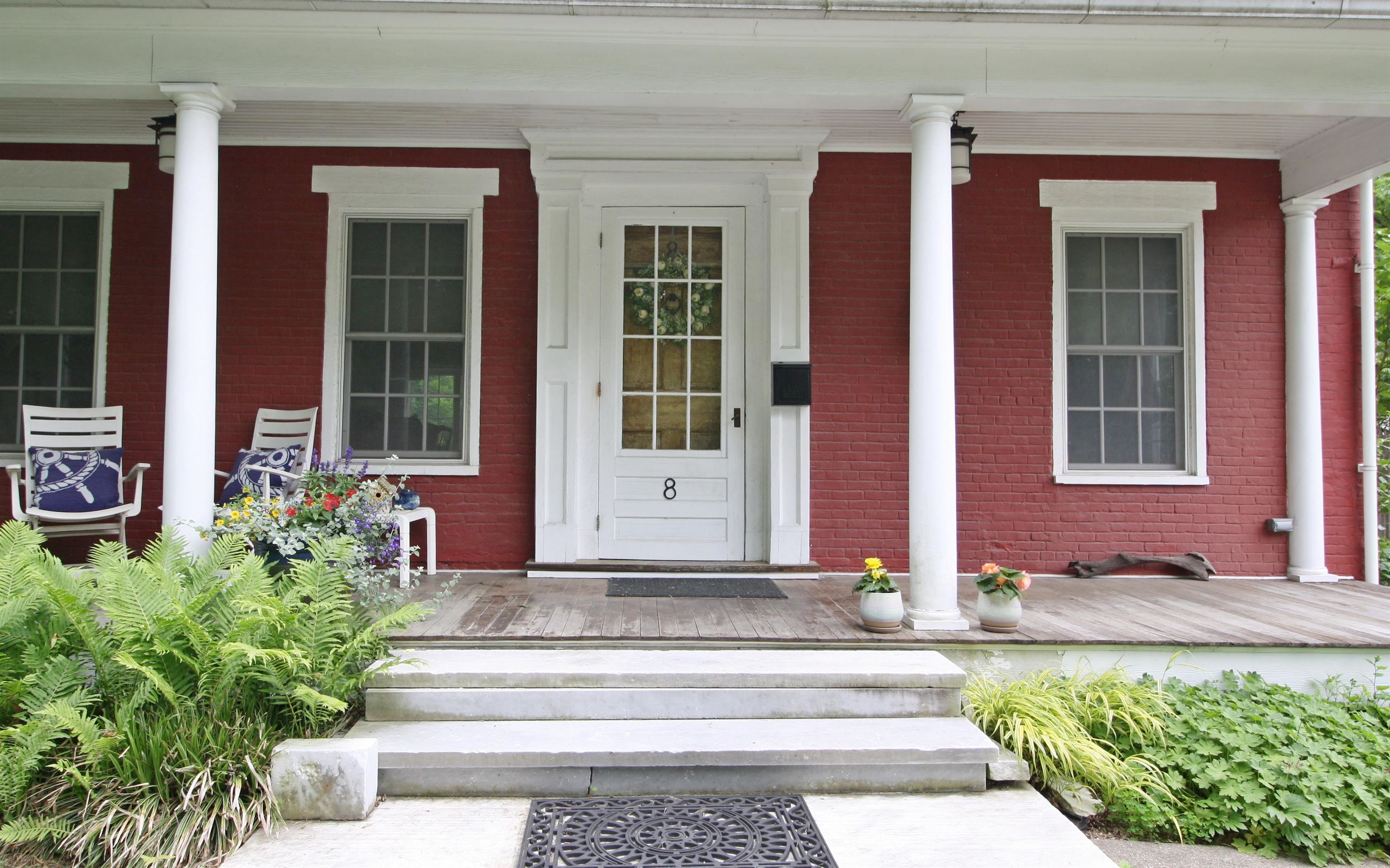8 Pearl Street