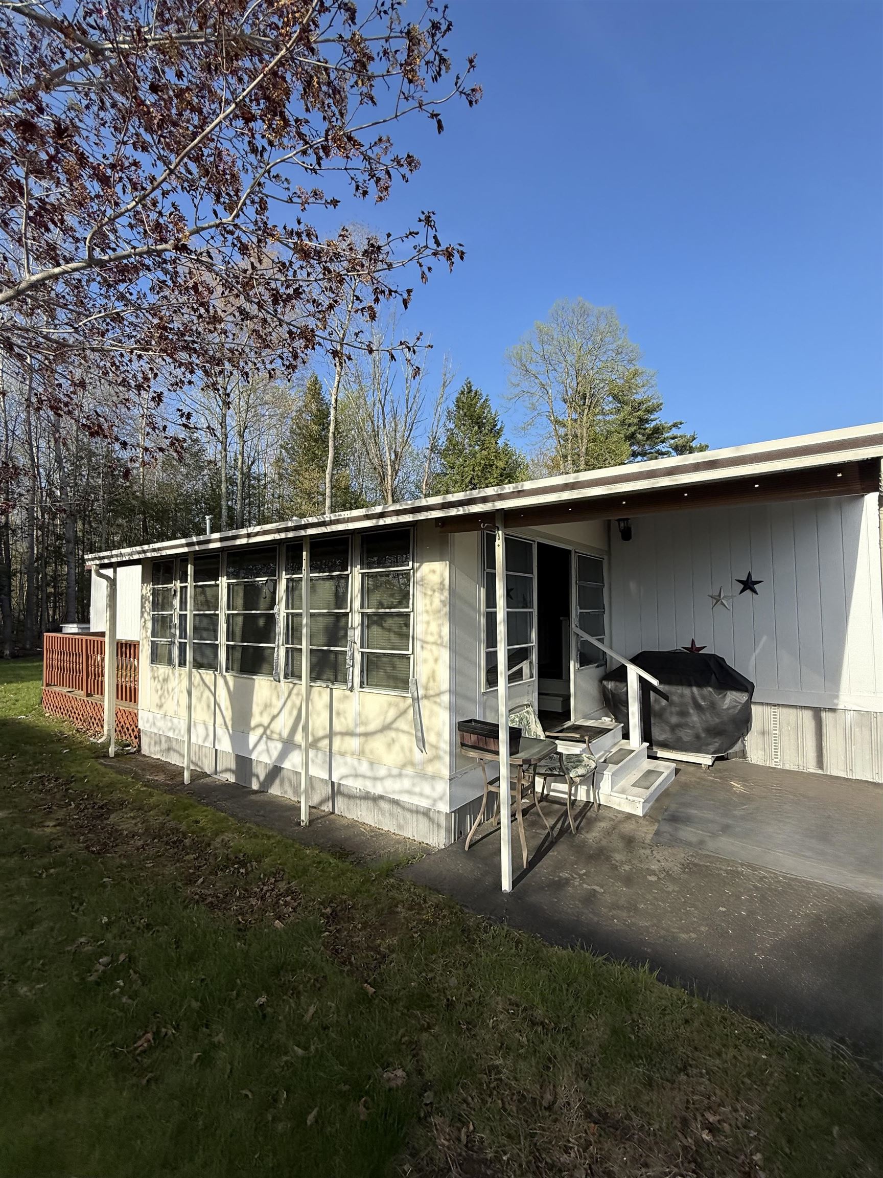 290 Calef Highway A6
