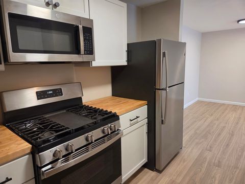 136 Mammoth Road 25 Hooksett NH 03106