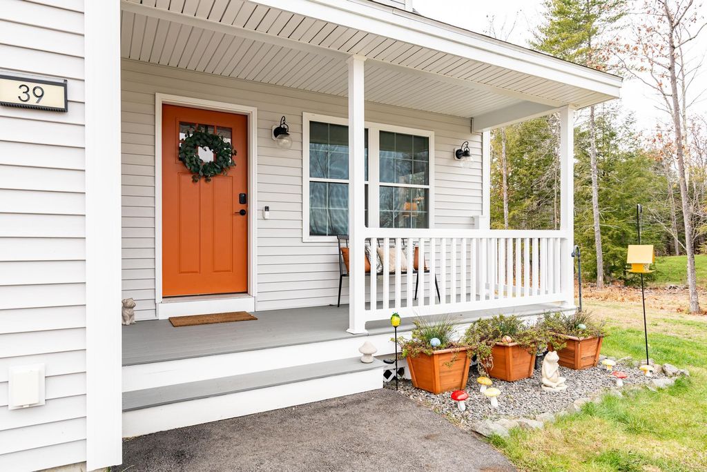 Photo of 39 Ida Circle, Rochester, NH 03868 (MLS # 5070580)