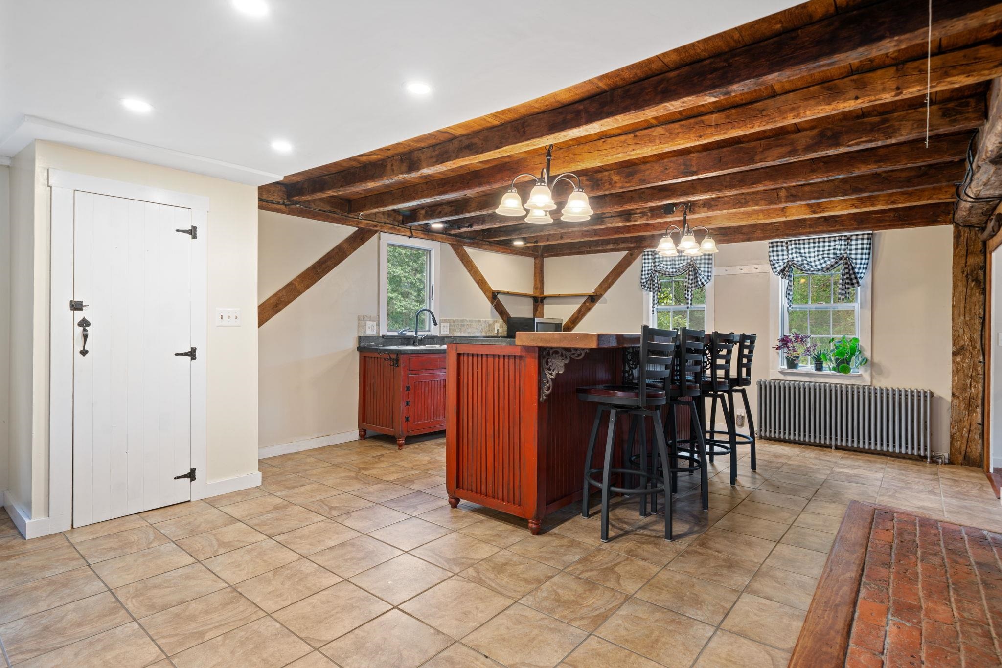 132 Maple Avenue