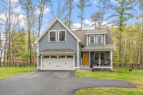 Photo of 55 Mill Pond Road, Epping, NH 03042 (MLS # 5088986)