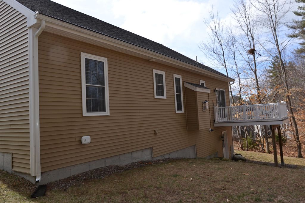 Photo of 4 Mulberry Court, Wolfeboro, NH 03894 (MLS # 5078453)