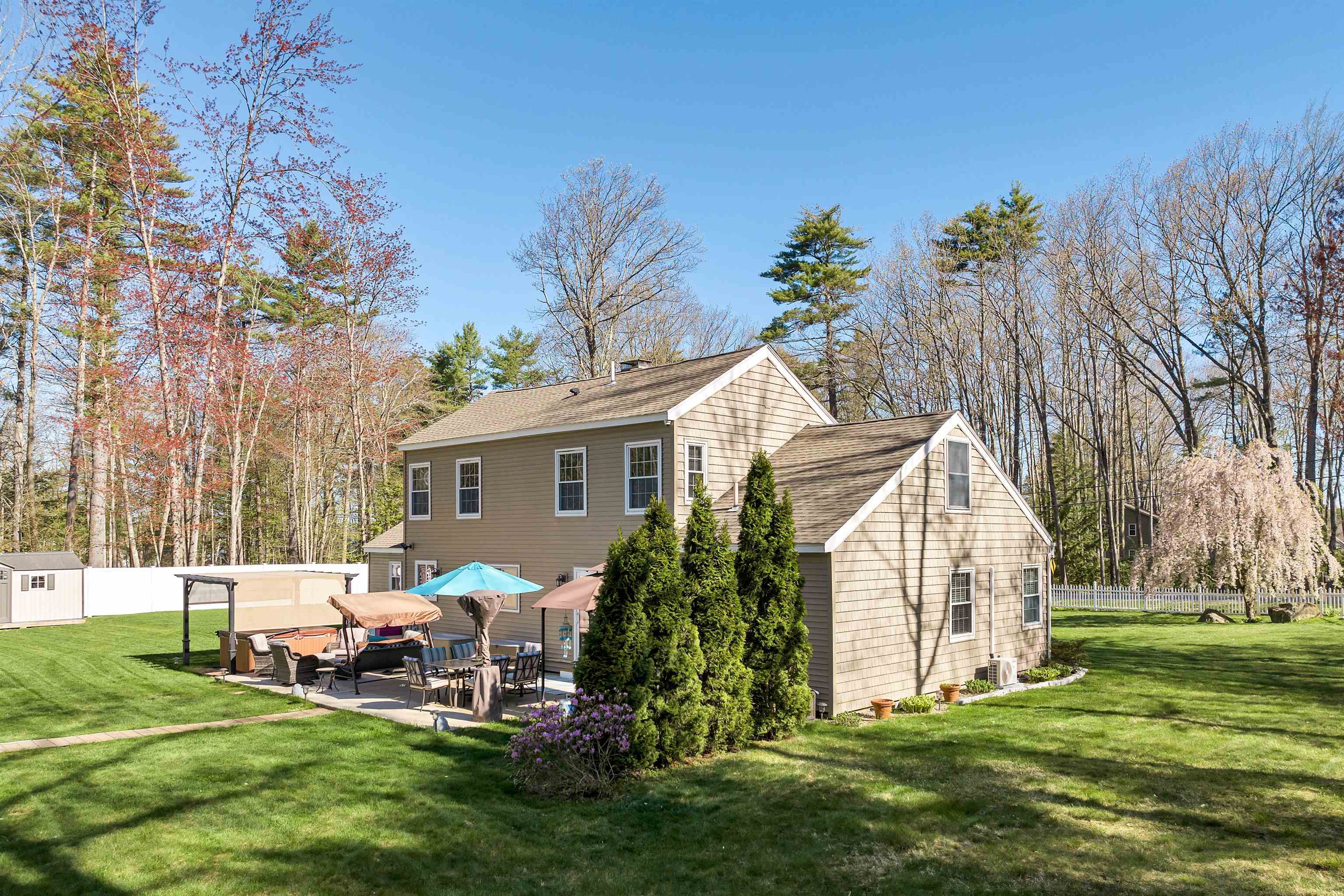 222 Dockham Shore Road