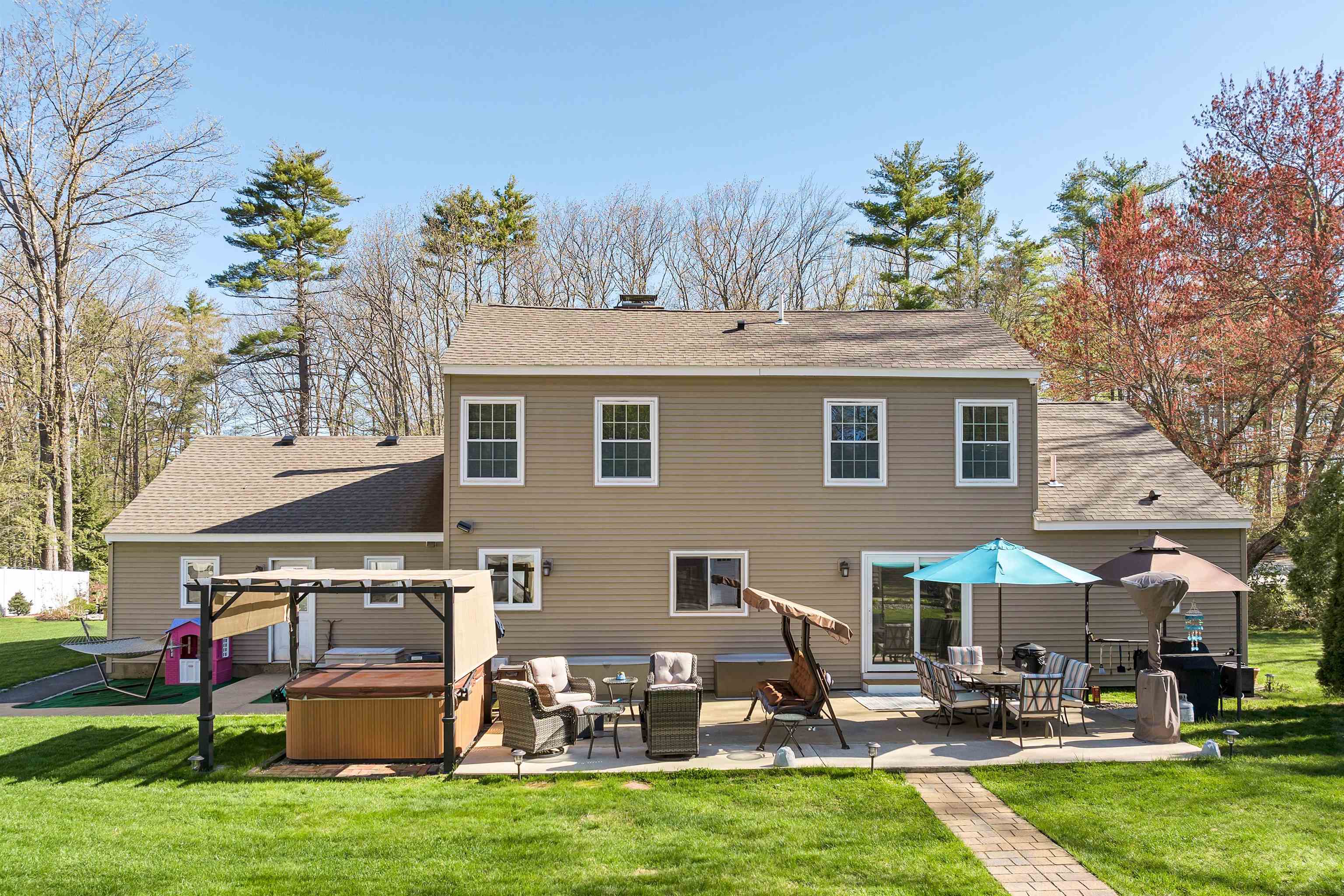 222 Dockham Shore Road