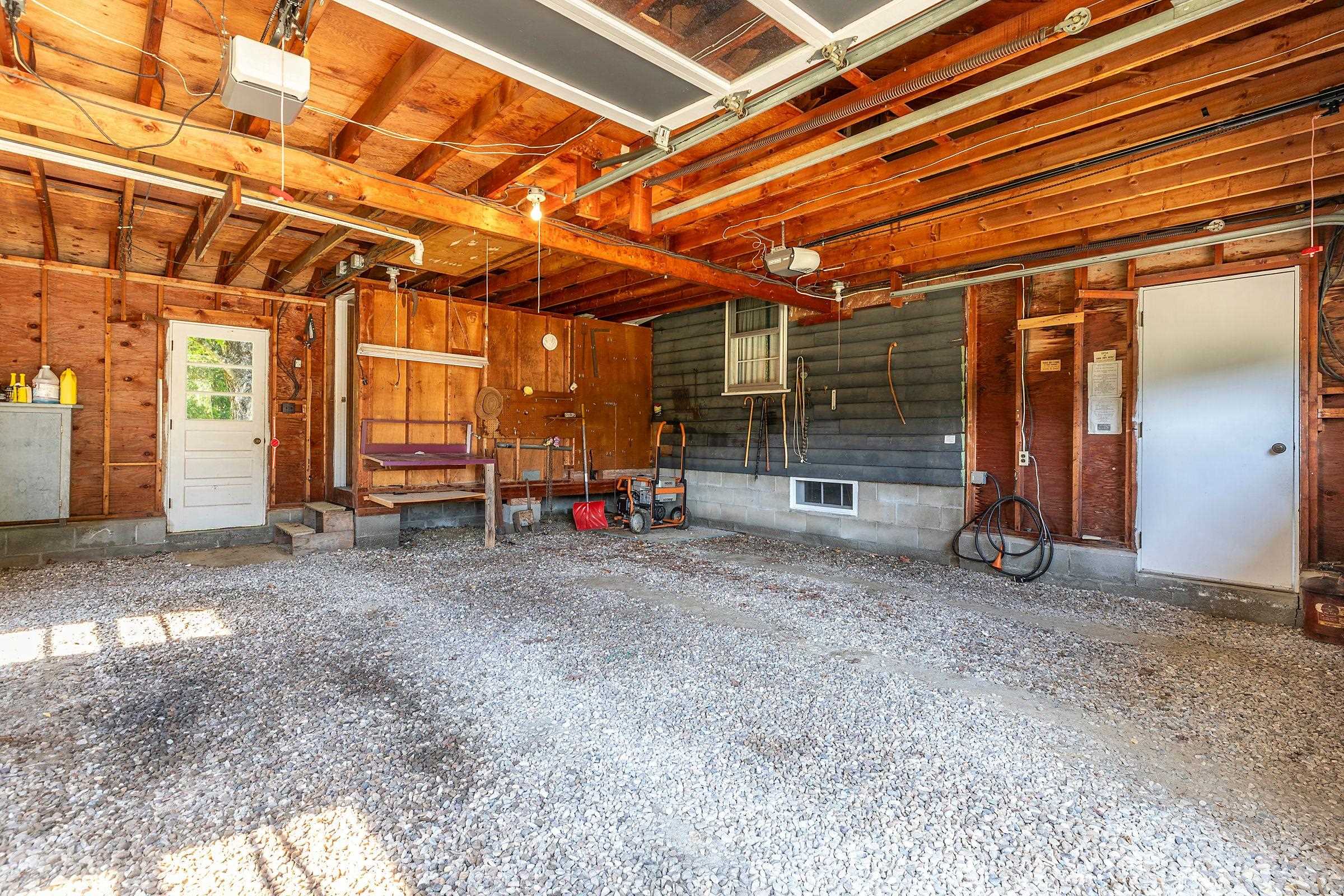 Londonderry, Vermont 05148, United States, 3 Bedrooms Bedrooms, ,3 BathroomsBathrooms,Residential,Active,175416