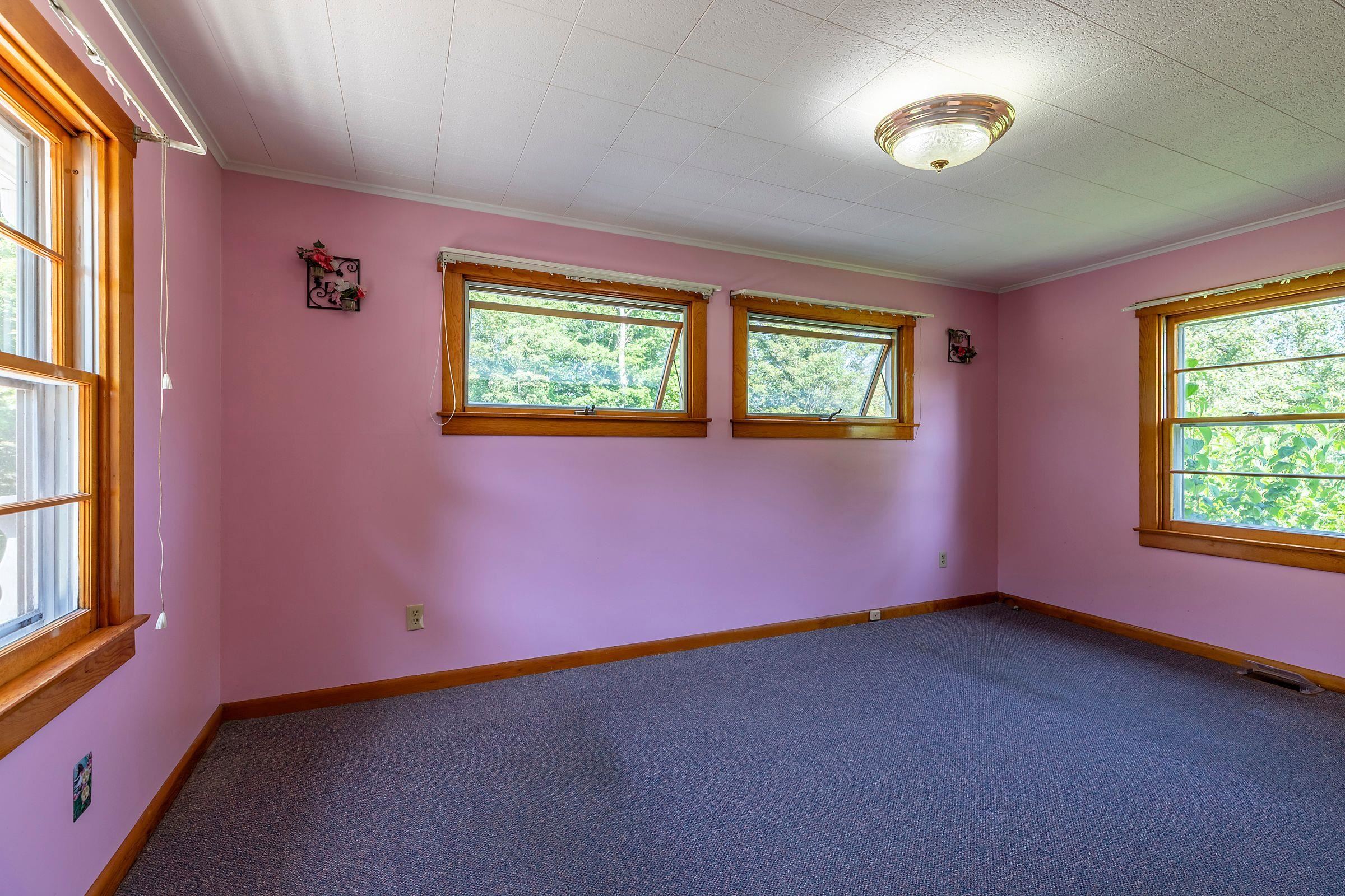 Londonderry, Vermont 05148, United States, 3 Bedrooms Bedrooms, ,3 BathroomsBathrooms,Residential,Active,175416