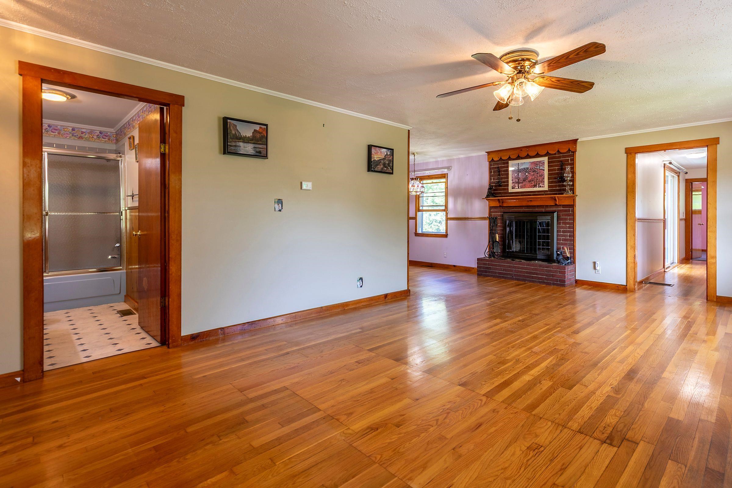 Londonderry, Vermont 05148, United States, 3 Bedrooms Bedrooms, ,3 BathroomsBathrooms,Residential,Active,175416