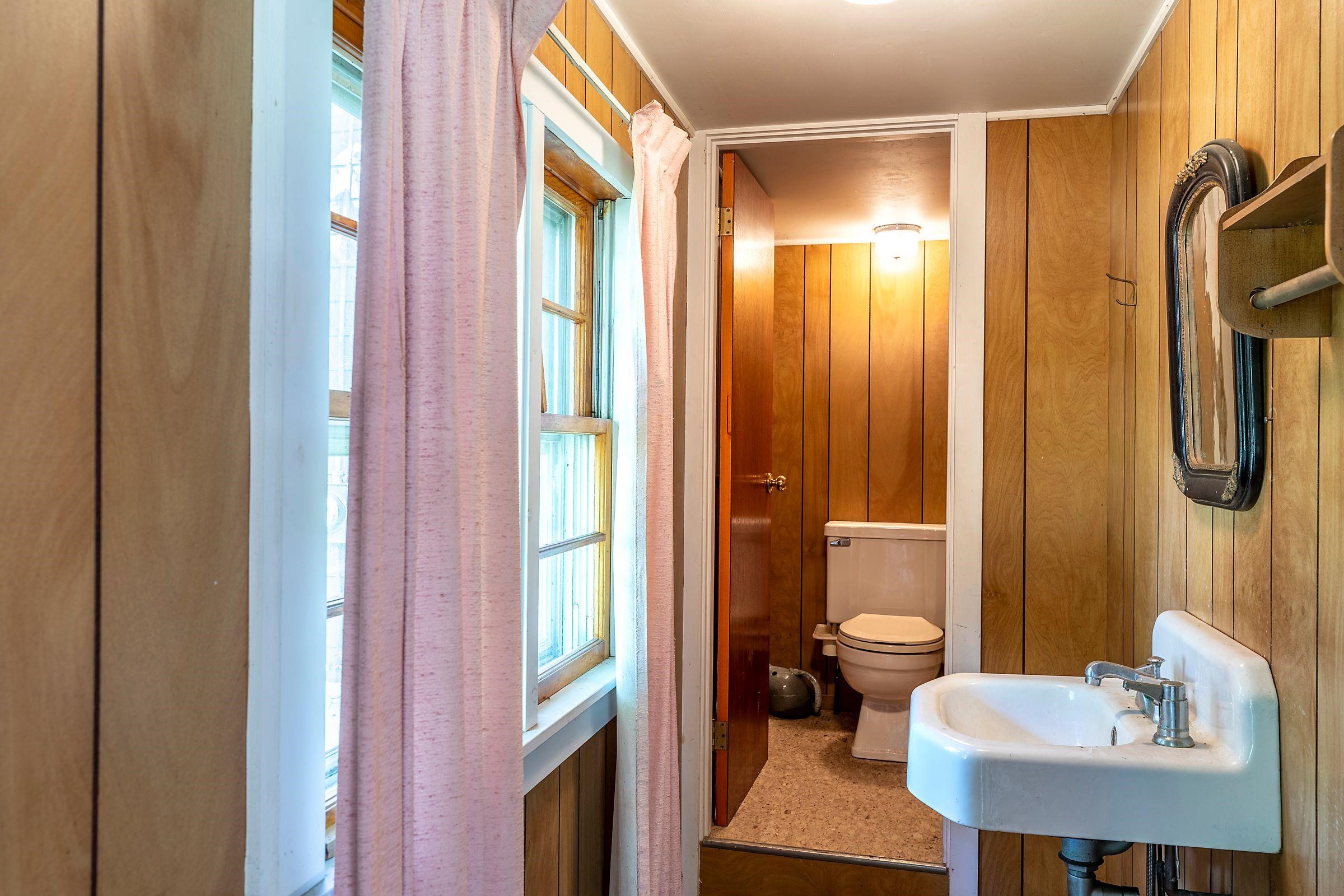 Londonderry, Vermont 05148, United States, 3 Bedrooms Bedrooms, ,3 BathroomsBathrooms,Residential,Active,175416