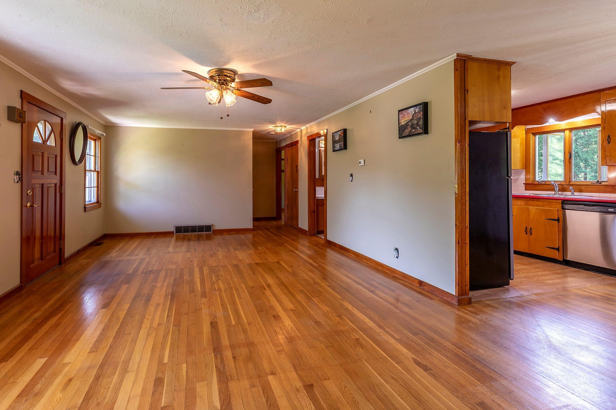 Londonderry, Vermont 05148, United States, 3 Bedrooms Bedrooms, ,3 BathroomsBathrooms,Residential,Active,175416