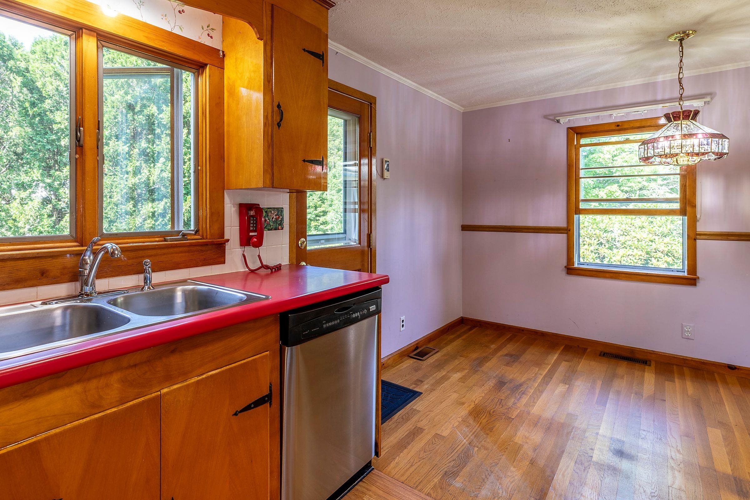 Londonderry, Vermont 05148, United States, 3 Bedrooms Bedrooms, ,3 BathroomsBathrooms,Residential,Active,175416