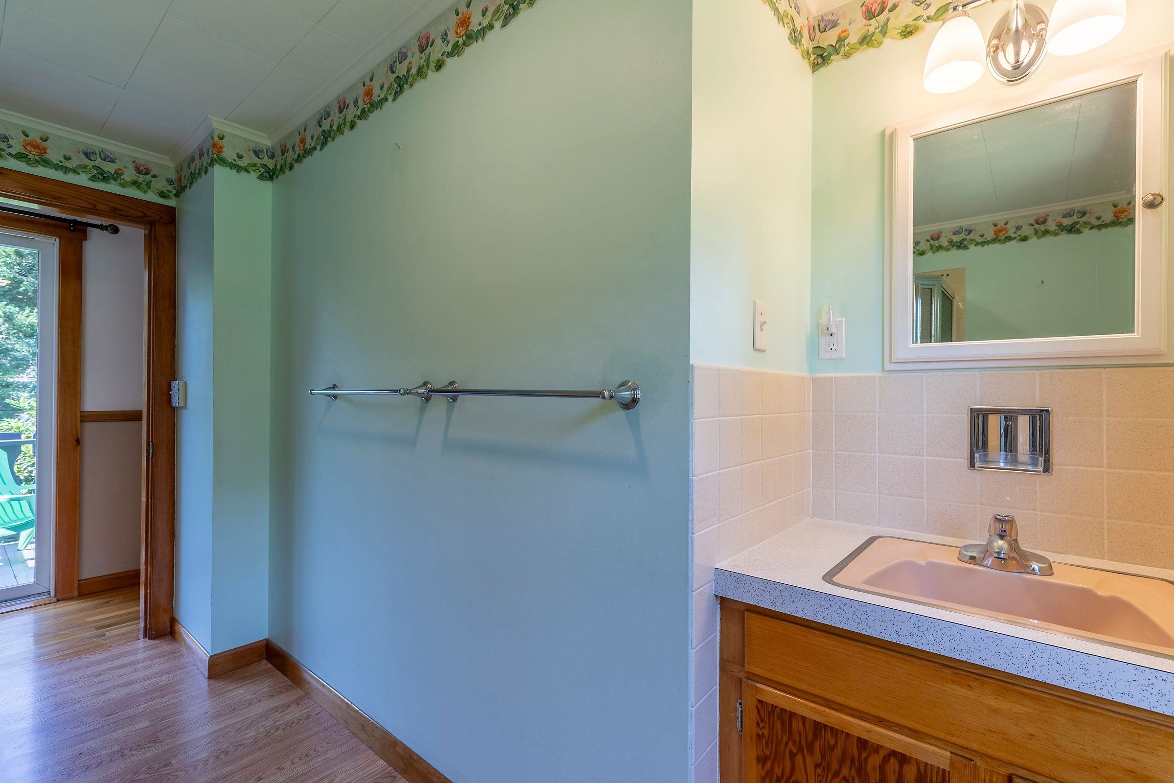 Londonderry, Vermont 05148, United States, 3 Bedrooms Bedrooms, ,3 BathroomsBathrooms,Residential,Active,175416