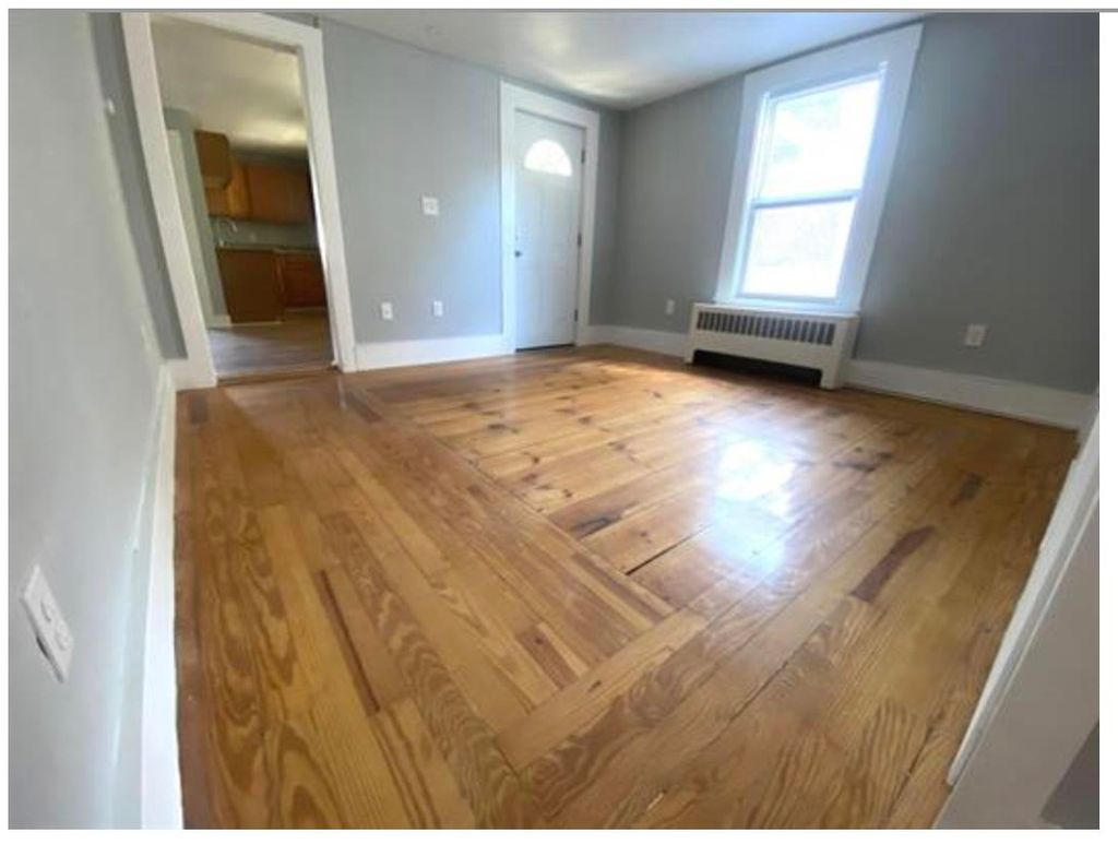 Photo of 27 Elm Street #Apt B, Newmarket, NH 03857 (MLS # 5086070)