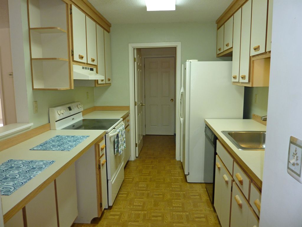 Photo of 45 Dogwood Drive #208, Nashua, NH 03062 (MLS # 5077598)